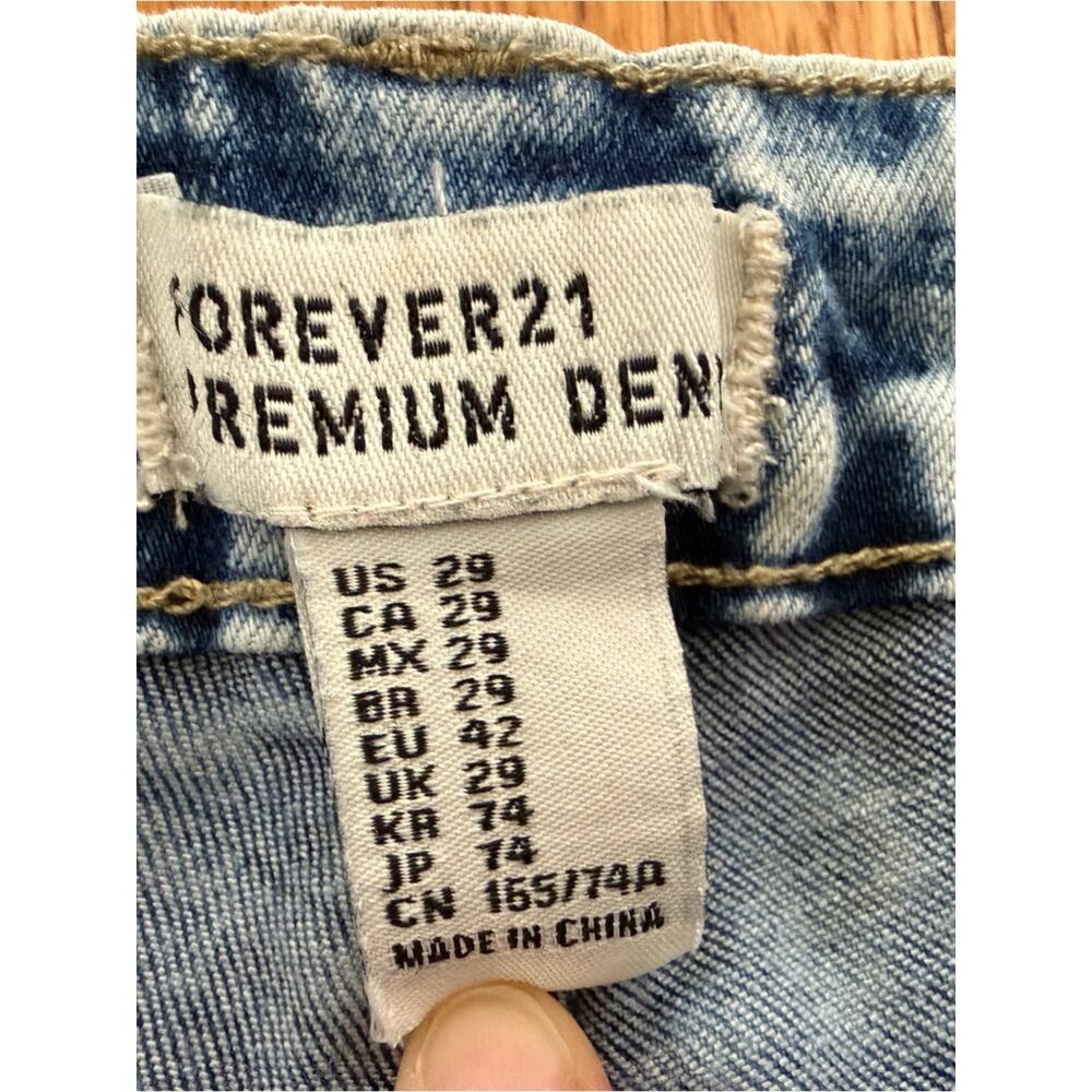 Forever 21 Denim Shorts -‎ Size 29 - Picture 4 of 7